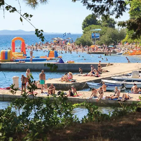 1 Bedroom Cozy In * Zara