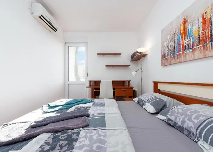 Apartment 1 Bedroom Cozy In Zadar
